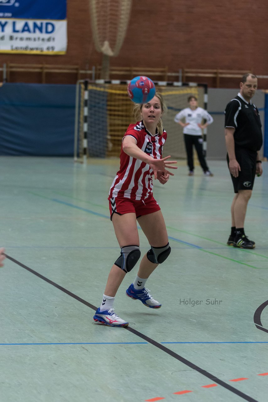 Bild 251 - Frauen Barmstedter TS - Buedelsdorfer TSV : Ergebnis: 26:12